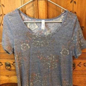 Lularoe Classic Tee